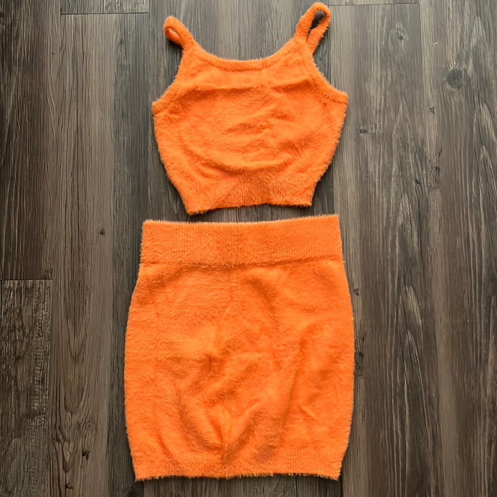 SOLD⭐️ NWT 2-Piece Set Knitted Sleeveless Crop Top and Mini Skirt Loungewear - Picture 5 of 16
